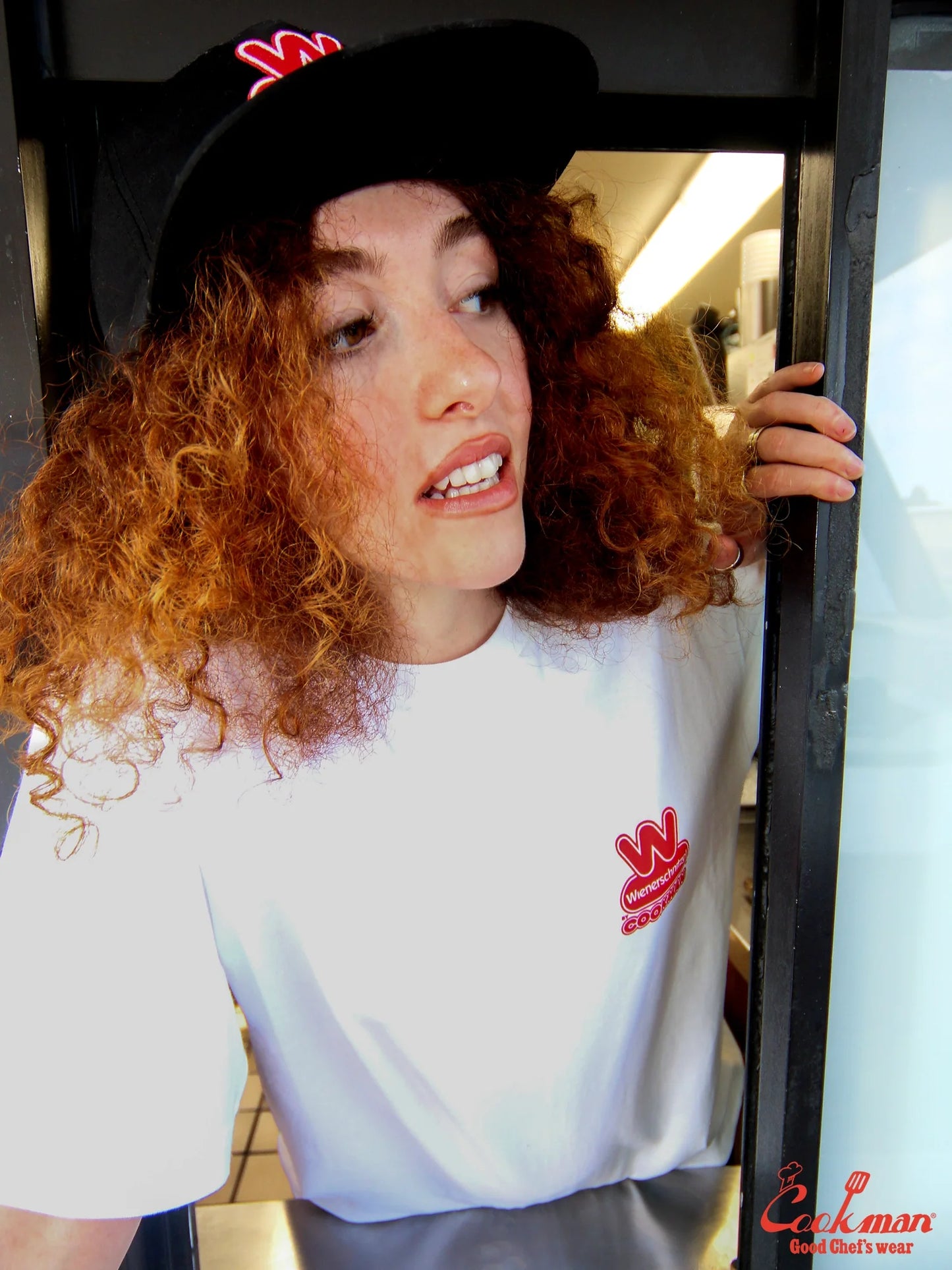 Tees - Wienerschnitzel Logo : White