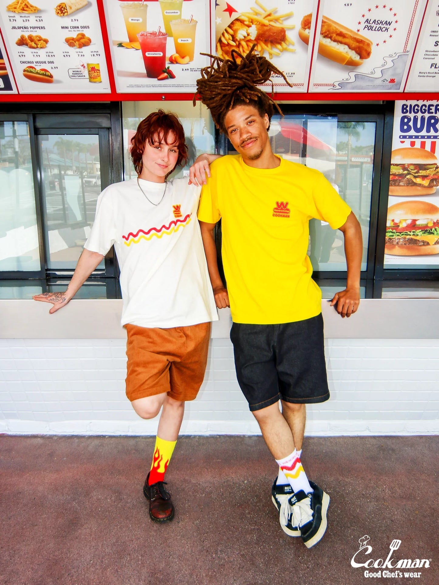 Tees - Wienerschnitzel Logo : Yellow