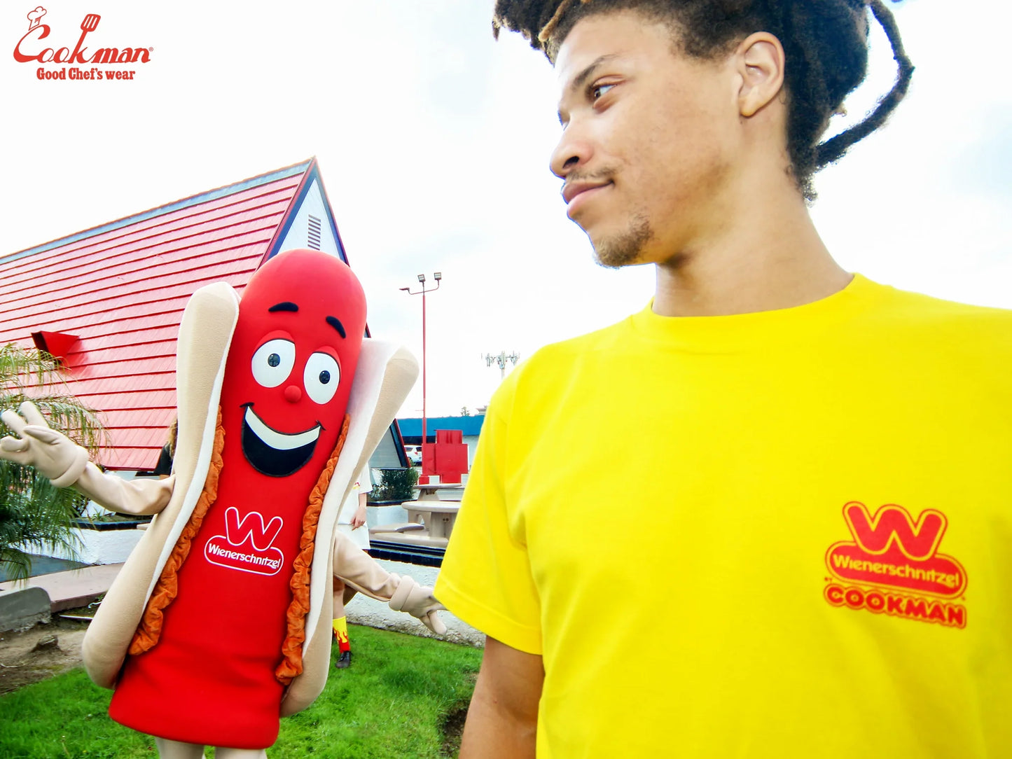 Tees - Wienerschnitzel Logo : Yellow