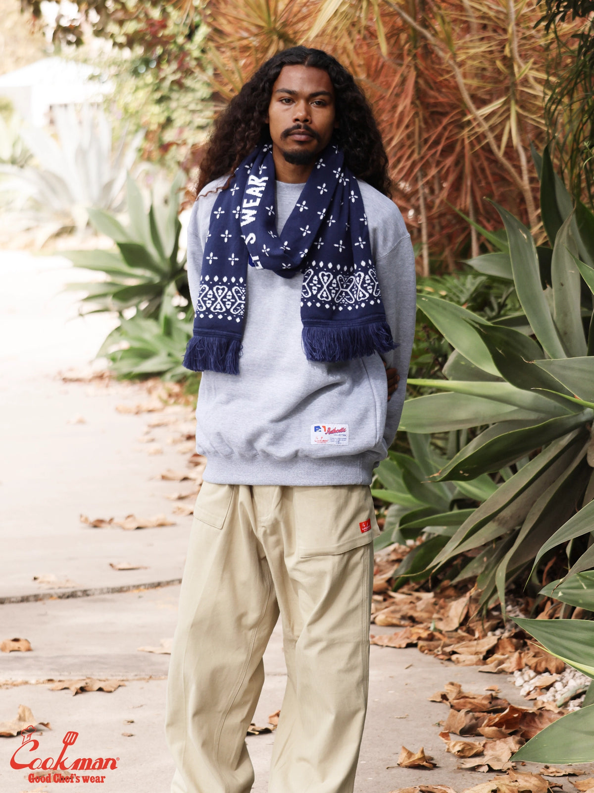 Knitted Scarf - Bandanna Cross Navy